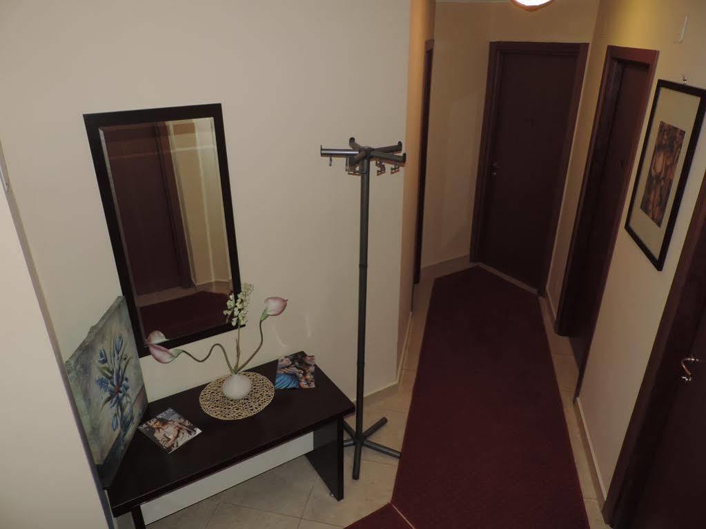 Monte Carlo Palace Rooms Bucareste Exterior foto